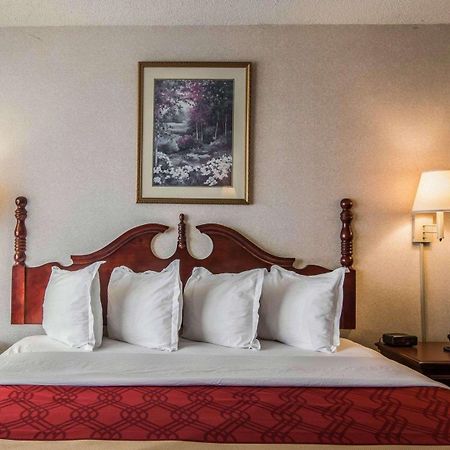 Econo Lodge Inn And Suites - Pilot Mountain Zewnętrze zdjęcie