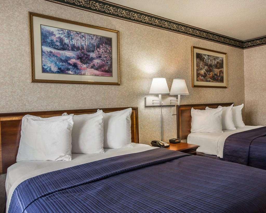 Econo Lodge Inn And Suites - Pilot Mountain Pokój zdjęcie